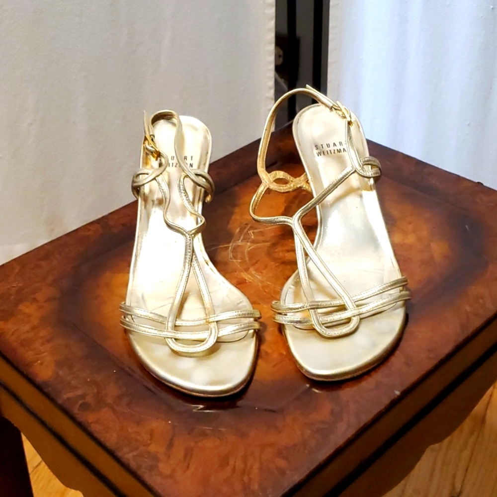 Stuart Weitzman Gold Tone Sandal Heels size 7 Medium